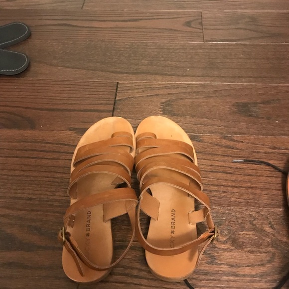 Women’s shoes - Picture 5 of 8